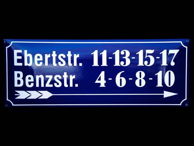 Wegweisend-Strassenschild-II