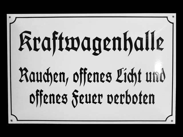 Textschild-Kraftwagenhalle