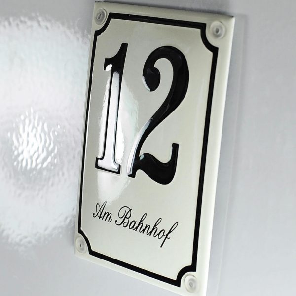 Hausnummer-Email-mit-Strasse-10x14