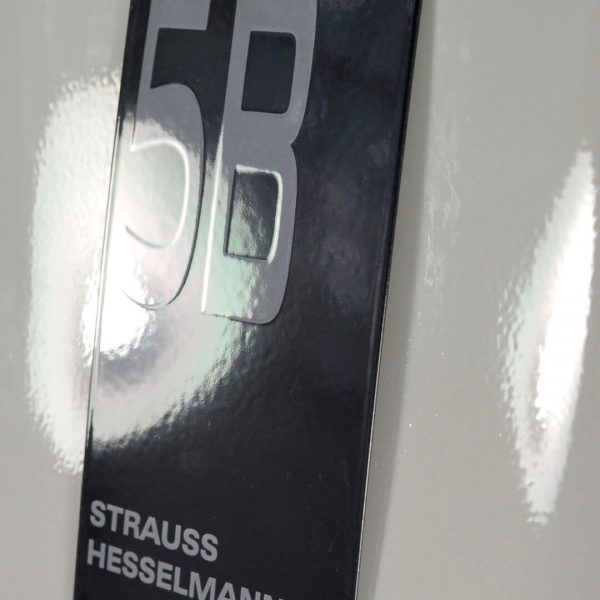 Moderne-Emaillehausnummer-mit-Name_01