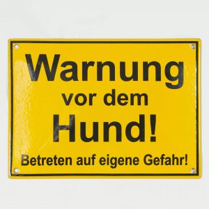 Emailleschild-Warnung-vor-dem-Hund
